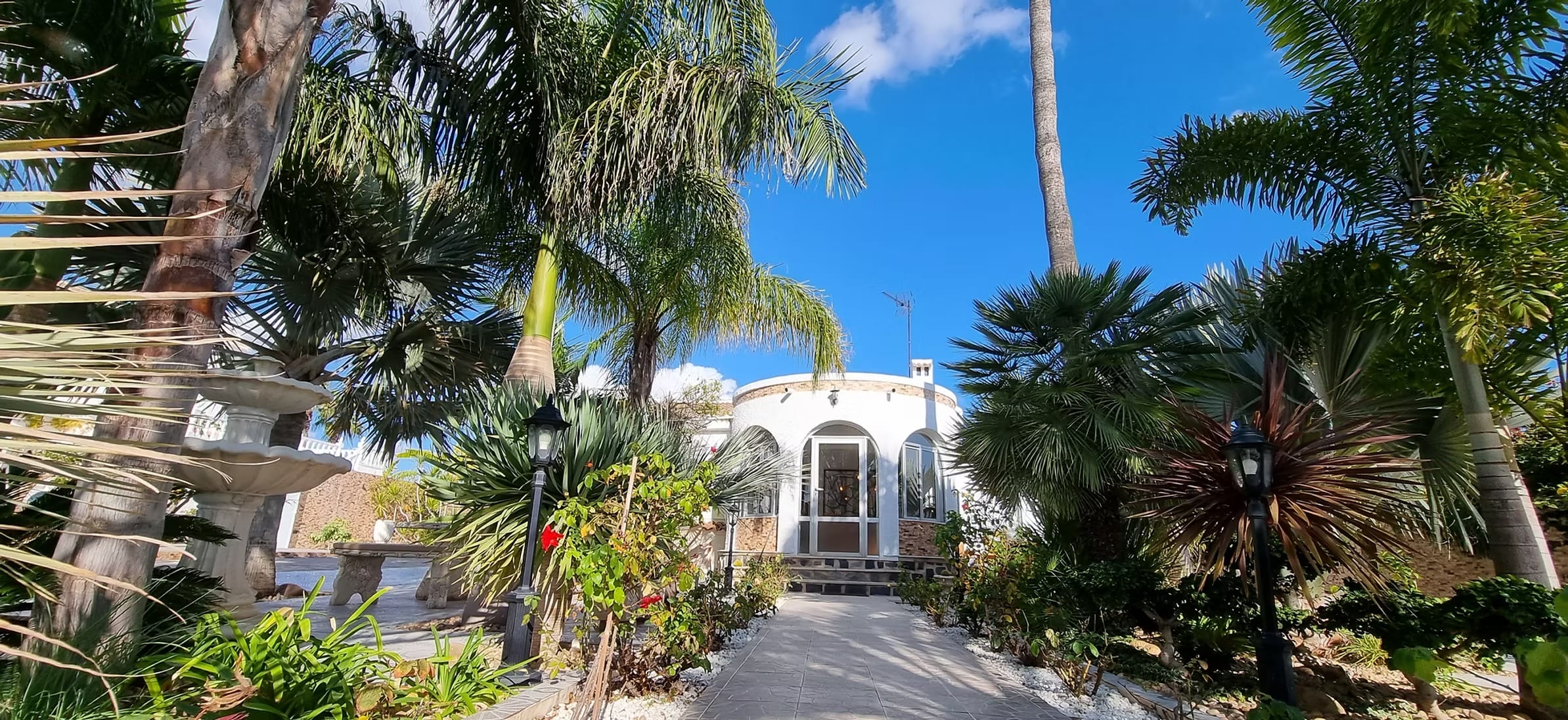 Tropical Paradise Villa Alicante